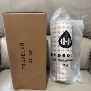 HydroJug Traveler 40 oz Mosaic